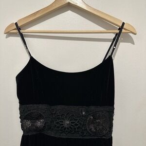 STUNNING BLACK VELVET‎ COCKTAIL/HOLIDAY DRESS W/ AMAZING DETAIL SIZE LARGE